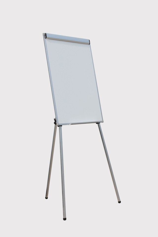 Boyd Visuals Whiteboard Flipchart With Easel Stand 600x900m