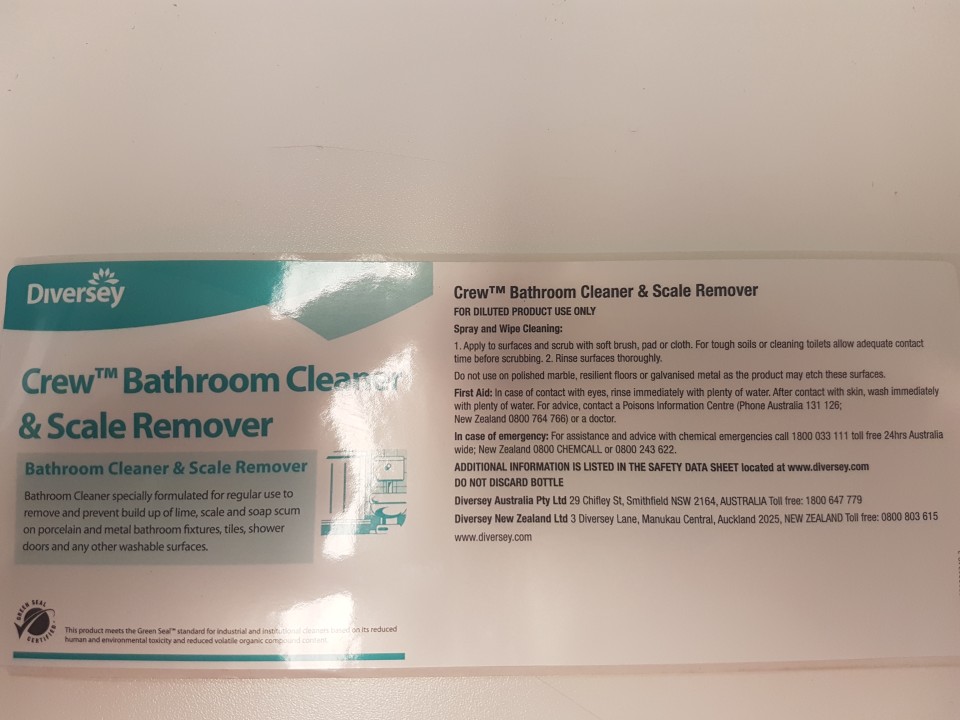 Diversey Crew Restroom Smartdose Spray Bottle Label