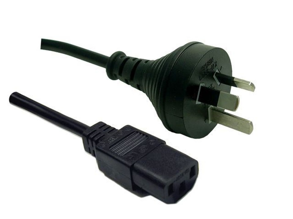 Dynamix Cable 3-Pin Plug To IEC Female 1.8m